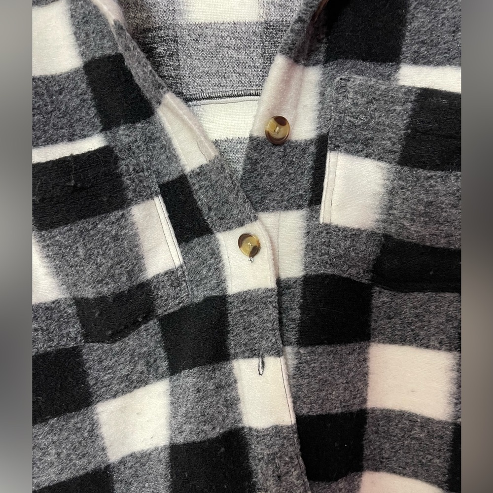 Shacket - Picture 4 of 5